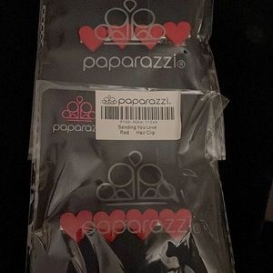 Paparazzi heart shaped hair clips